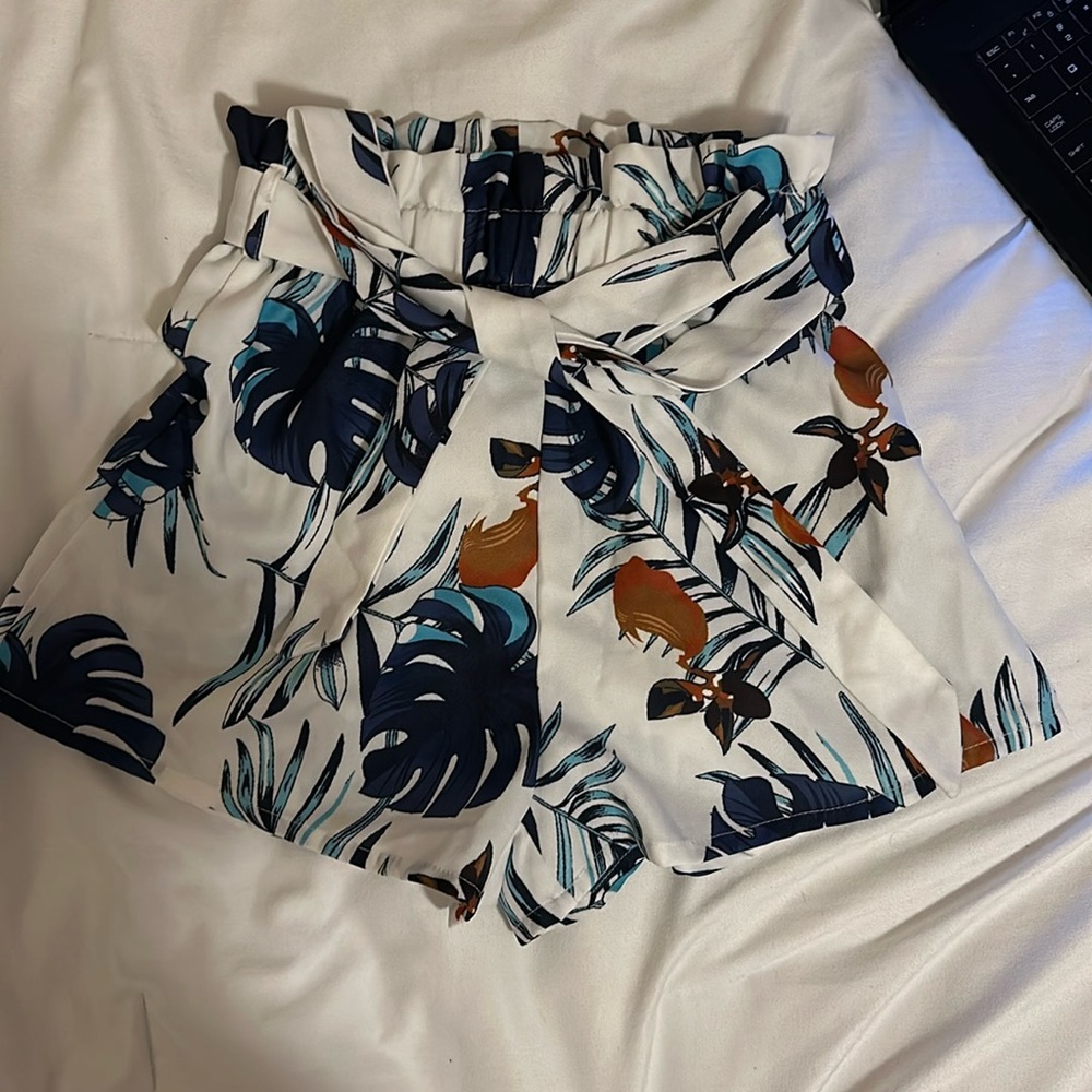 tropical print paper bag shots